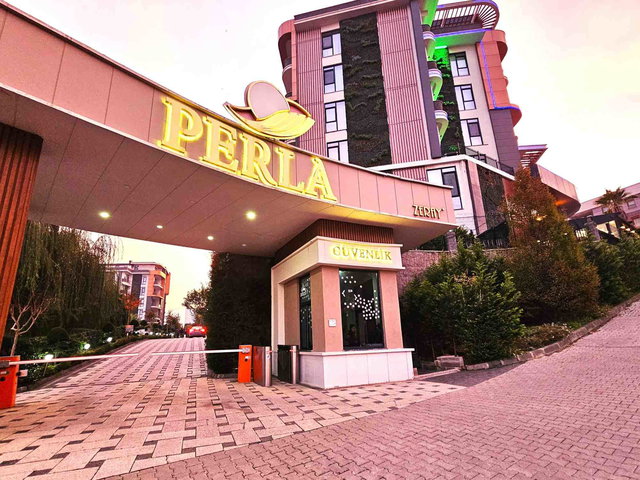 KOCAELI BAŞISKELE ZERAY PERLA SITESI SATILIK 1+1 DAIRE