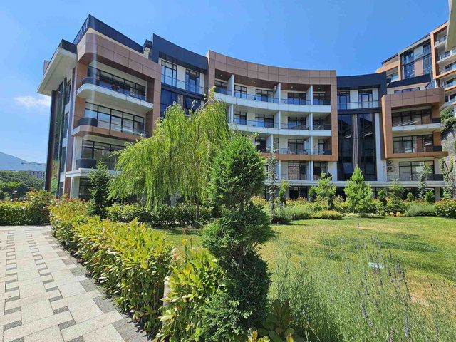 KOCAELI BAŞISKELE ZERAY PERLA SITESI SATILIK 1+1 DAIRE