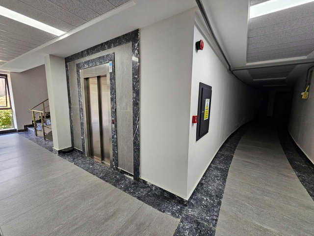 KOCAELI BAŞISKELE ZERAY PERLA SITESI SATILIK 1+1 DAIRE