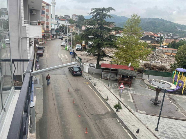 GÖLCÜK İHSANİYE'DE KİRALIK 3+1 DAİRE