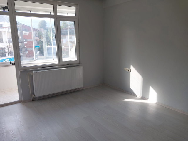 GÖLCÜK İHSANİYE'DE KİRALIK 3+1 DAİRE