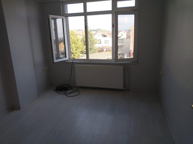 GÖLCÜK İHSANİYE'DE KİRALIK 3+1 DAİRE