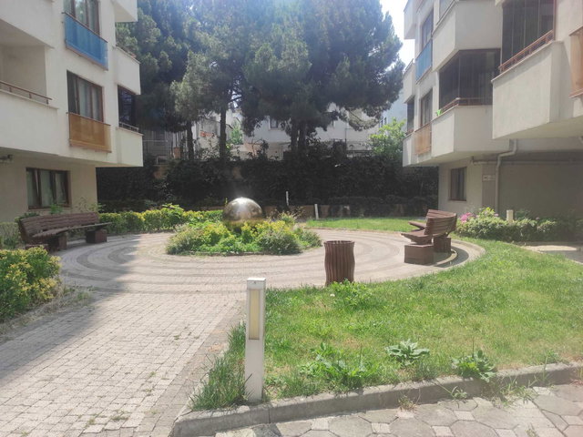 ÇEKMEKÖY TAŞDELEN’DE HAVUZLU SİTEDE GENİŞ VE KULLANIŞLI 3+1 DAİRE
