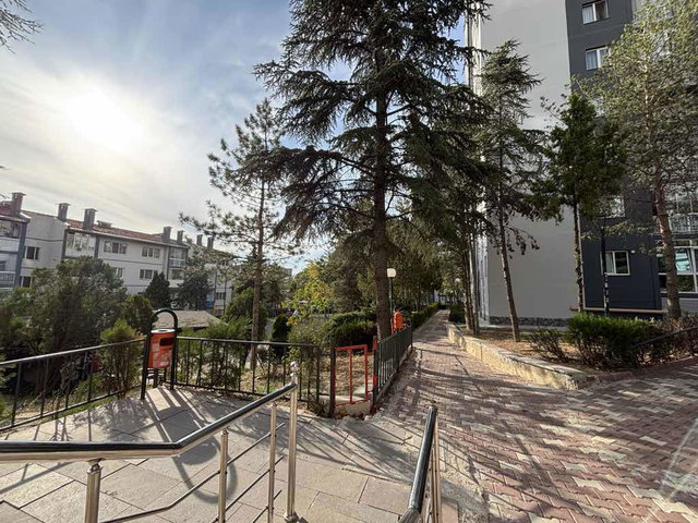 ERYAMAN METROYA YAKIN 2 + 1 SATILIK DAIRE