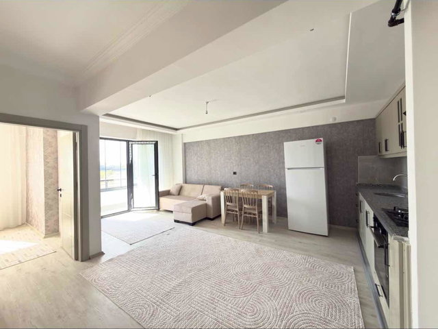 REMAX DOĞU'DAN SIFIR EŞYALI KİRALIK 1+1 DAİRE