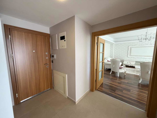 İZMİT TUANA SİTESİ 2.ETAP GENİŞ 195 M2 3+1 ARA KAT KİRALIK DAİRE
