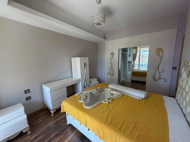 İZMİT TUANA SİTESİ 2.ETAP GENİŞ 195 M2 3+1 ARA KAT KİRALIK DAİRE