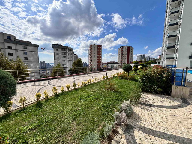 ŞEHRİ DENİZ SİTESİ LEBİ DERYA DENİZ MANZARALI KİRALIK 1+1 DAİRE