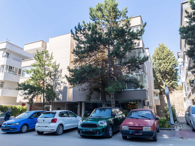 ÇANKAYA GÜZELTEPE ABİDİN DAVER' DE  4+1 SATILIK DAİRE