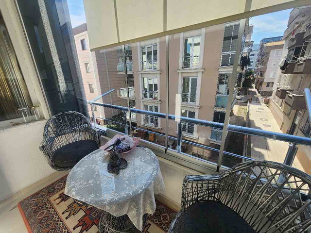 RE/MAX CAN ÖZKOKU'DAN ESENEVLER'DE SAHİLE & TRAMVAYA YAKIN 2+1
