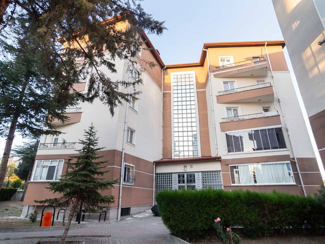 EKİN SİTESİ GÜZELKENT’TE 3+1 | 120 M² BRÜT | 3 CEPHELİ, BALKONLU, BOŞ KİRALIK DAİRE
