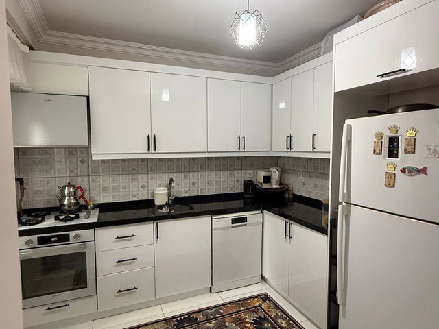 AVCILAR MERKEZDE 2 AYRI DAİRE KULLANIMLI 171 M² 5+2 DUBLEKS