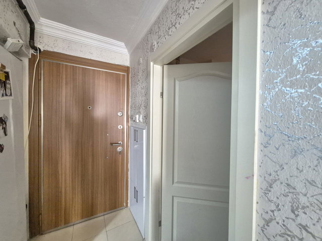 29 KARŞIYAKA NERGIZ DE 2+1  SATILIK ARAKAT DAIRE