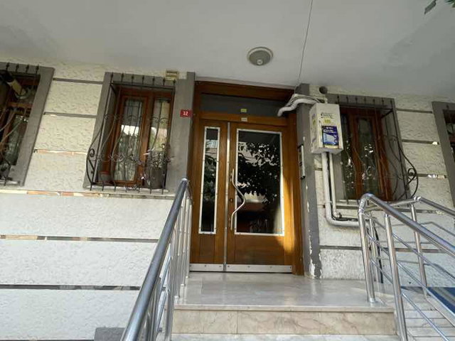 ÇAMLIK MAHALLESI’NDE METRONUN HEMEN YANINDA FULL EŞYALI 2 + 1 KIRALIK DAIRE