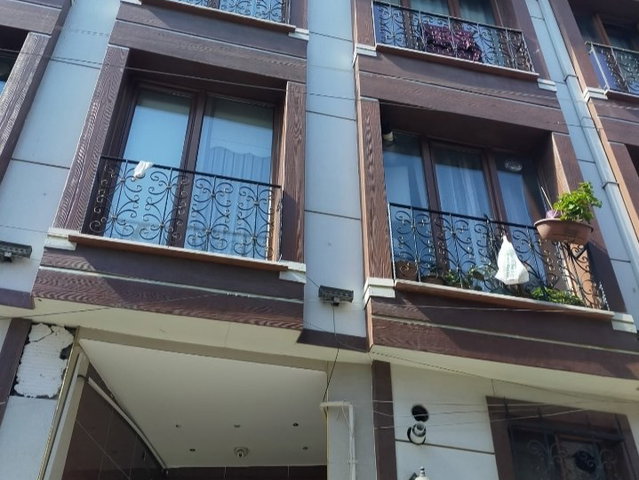 EYÜP SULTANDA MERKEZİ KONUMDA FERAH DUBLEKS SATİLİK DAİRE