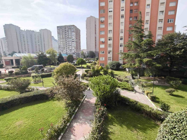 PARLAMENTERLER SİTESİ’NDE 3+1 PEYZAJ CEPHELI ARA KAT SATILIK DAIRE
