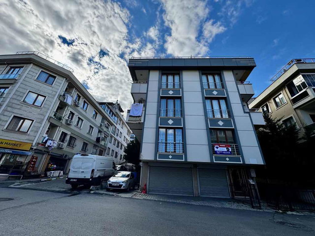 ATAŞEHİR METRO 1+1 SATILIK DAİRE
