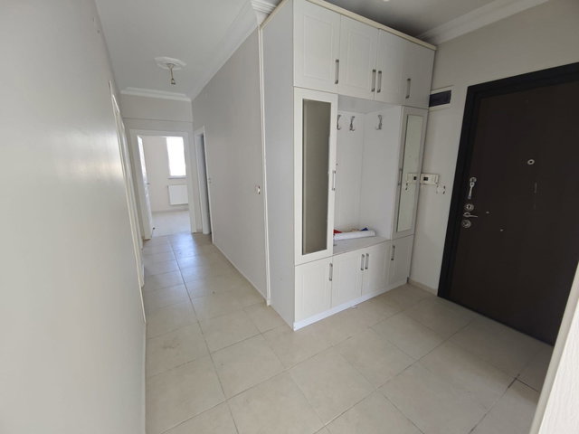 ADNAN KAHVECİ'DE SEVİM ÇUHADAROĞLU'NA YAKIN SATILIK 3+1 DAİRE