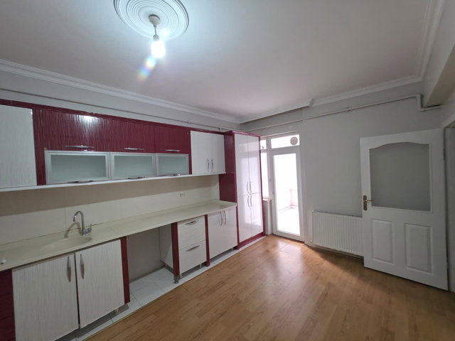 REMAX İLKE'DEN KURT DERESİ'NDE 3+1 KİRALIK DAİRE