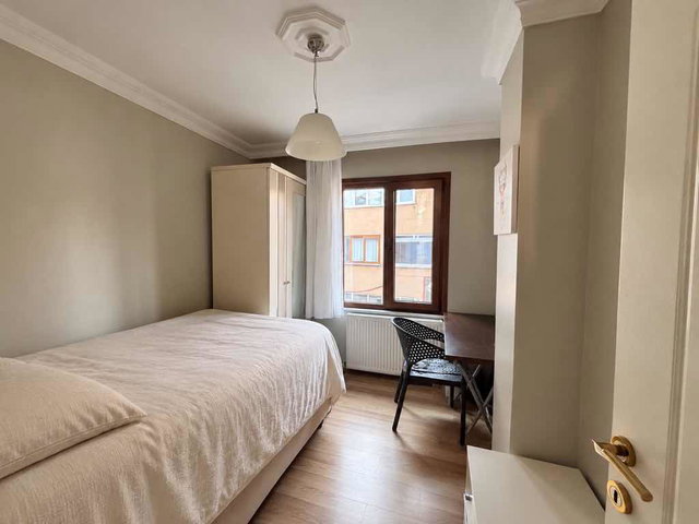 KAĞITHANE HARMANTEPE’DE ÇİFT GİRİŞLİ, FERAH,180 M² NET 6+2 DUBLEKS