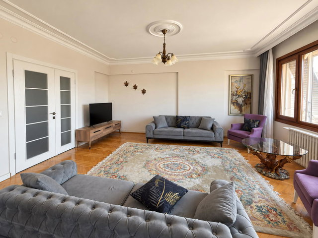 KADIKÖY SÖĞÜTLÜÇEŞME'DE MARMARAY YAKINI 3+1 135 M² DAİRE
