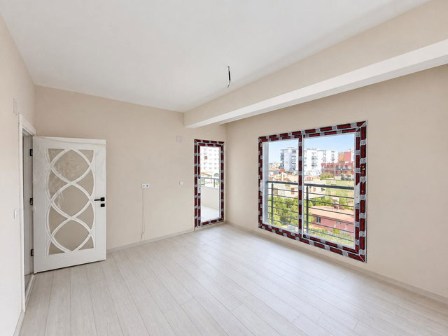 REMAX RİNA'DAN TARSUS GAZİLER MAH.DE ATATÜRK CAD.'DE SIFIR 3+1