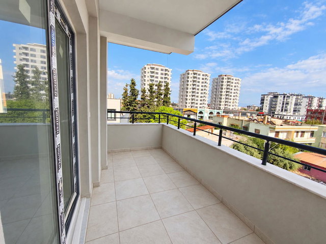 REMAX RİNA'DAN TARSUS GAZİLER MAH.DE ATATÜRK CAD.'DE SIFIR 3+1