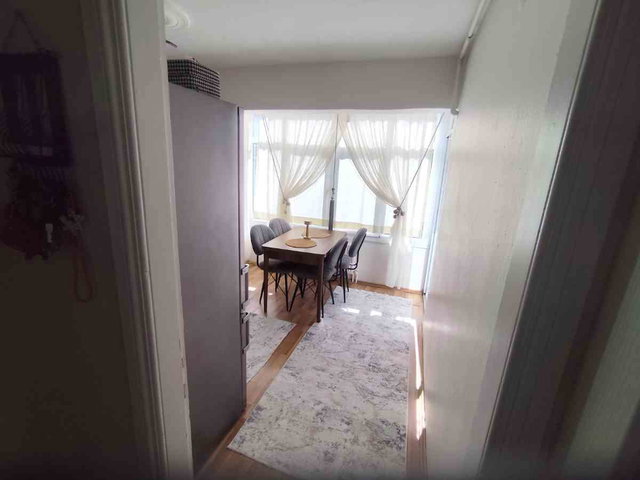 KARŞIYAKA DEDEBAŞI’NDA TADİLATLI SATILIK FIRSAT DAİRE !