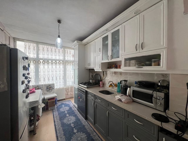 LÜLEBURGAZ GENÇLİK PARKI YAKINI, BALKONLU 2+1 ARA KAT DAİRE