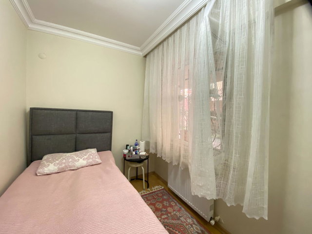 SATILIK 2+1 DAİRE METROYA YÜRÜME MESAFESİNDE ATAŞEHİR/İNÖNÜ