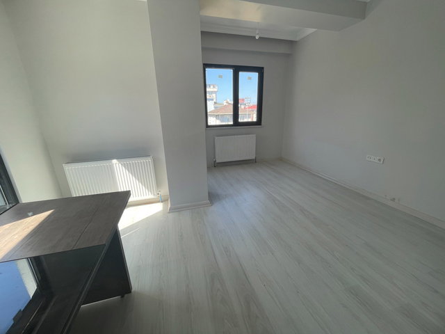 BERK YILDIRIM'DAN ÜMRANİYE ESENKENTTE SIFIR 1.KAT 2+1 LUX DAİRE