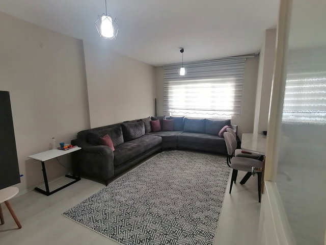 YAYALAR METROYA YÜRÜME MESAFESİNDE SİTE İÇERİSİNDE SATILIK 2+1 ARAKAT DAİRE