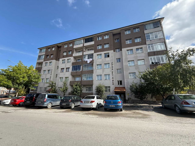 REMAX İLKE'DEN ŞEHİR MERKEZİ'NDE 3+1 SATILIK DAİRE