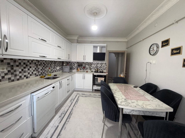 REMAX İLKE'DEN ŞEHİR MERKEZİ'NDE 3+1 SATILIK DAİRE