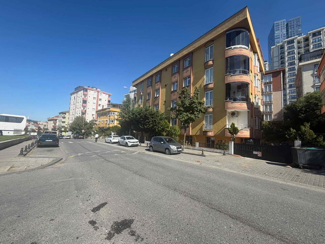 REMAX ASHILL ÜMRANIYE TANTAVI GENIŞ TERASLI SATILIK 4+2 DUBLEKS