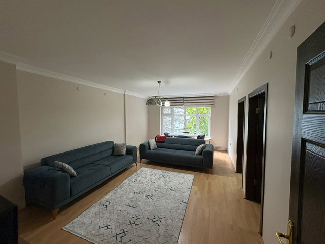 DİKMEN CADDESİ ÜZERİ EŞYALI 2+1 KİRALIK DAİRE