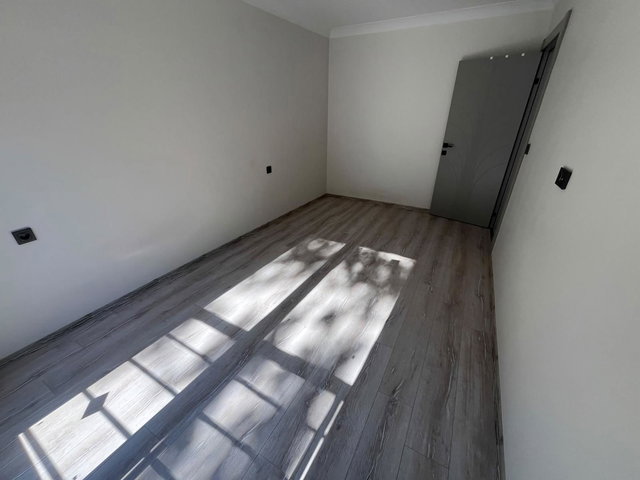 KIZILAY KOLEJDE ZİYA GÖKALP CAD.ÜZERİ 1+1 KİRALIK