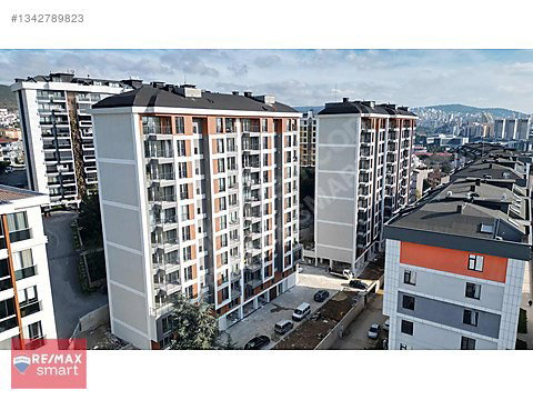 YUVAKUR SITESINDE LEBIDERYA DENIZ MANZARALI YÜKSEK KAT 3+1