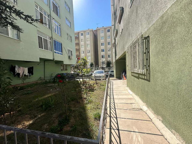 KÜÇÜKBAKKALKÖY METROYA 5 DK  ARAKAT KIRALIK