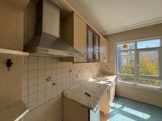 AYRANCI’DA GÜNEY-DOĞU CEPHELİ 3+1 | 140 M² NET | BALKONLU | BOŞ KİRALIK DAİRE