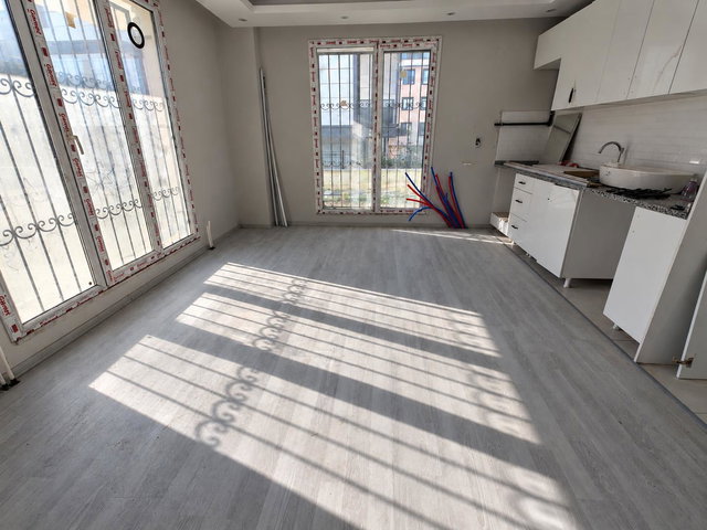 KUMBURGAZ’DA SIFIR 2+1 | GİRİŞ KAT | 2 BANYO | ÇİFT CEPHE