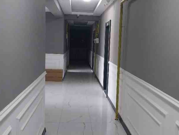 KIRŞEHİR MERKEZ’DE EŞYALI 1+1 KİRALIK DAİRE | BALKONLU, DOĞU-GÜNEY CEPHE