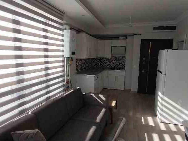 KIRŞEHİR MERKEZ’DE EŞYALI 1+1 KİRALIK DAİRE | BALKONLU, DOĞU-GÜNEY CEPHE