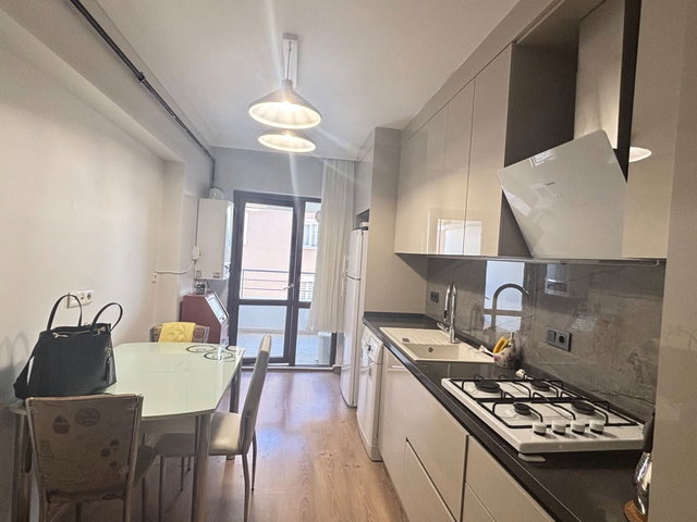 ÖVEÇLER & SOKULLU KESİŞİMİNDE, GÜNEY-BATI CEPHE, TAMAMEN YENİLENMİŞ,  EŞYALI 3+1 KİRALIK DAIRE