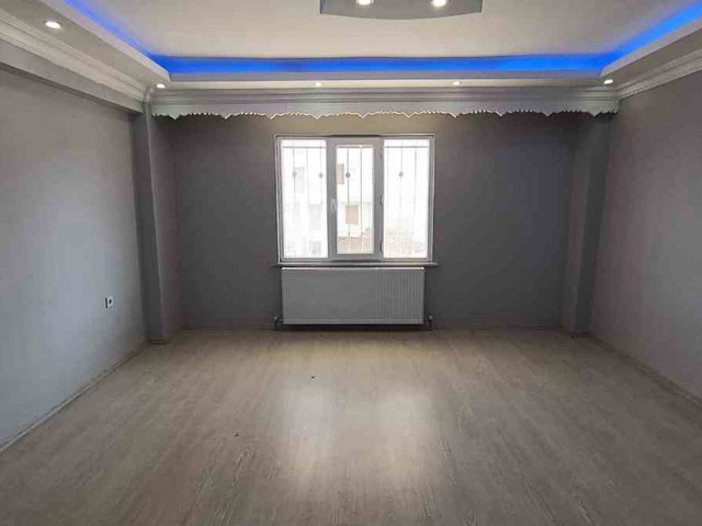 REMAXLAND'DEN ÇERKEZKÖY İSTASYONDA  GENİŞ 1+1 KİRALIK DAİRE