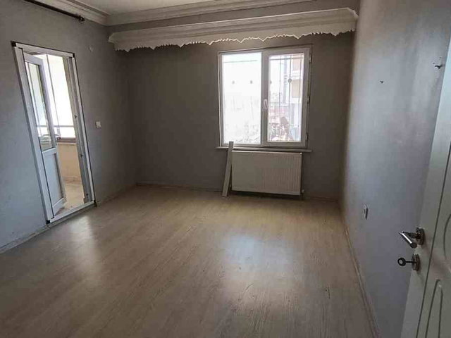 REMAXLAND'DEN ÇERKEZKÖY İSTASYONDA  GENİŞ 1+1 KİRALIK DAİRE