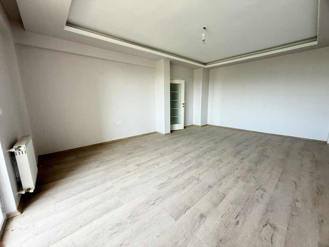 KOCAELİ KARTEPE SATILIK SİTE İÇİNDE ÇATI DUBLEKSİ 3+1 DAİRE DERBENT