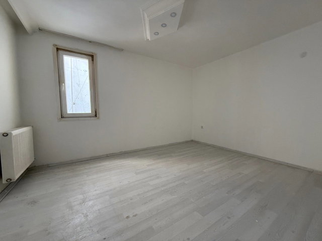 HASANPAŞADA MERKEZİ KONUMDA MASRAFSIZ 2+1 KİRALIK DAİRE