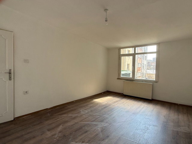 HASANPAŞADA MERKEZİ KONUMDA MASRAFSIZ 2+1 KİRALIK DAİRE