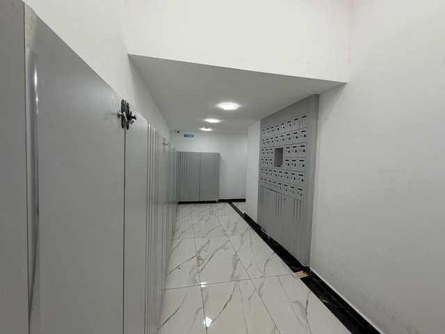 ÇİĞLİ MERKEZİ KONUMDA KİRALIK BÜYÜK TİP 2+1 SIFIR DAİRE